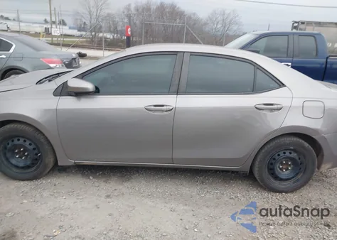2015 Toyota Corolla Le z USA, uszkodzony, nr VIN 2T1BURHE9FC234959